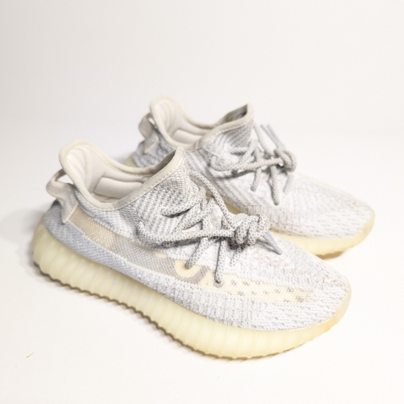 Adidas Yeezy Boost 350 V2 - Gray - Picture 1 of 6